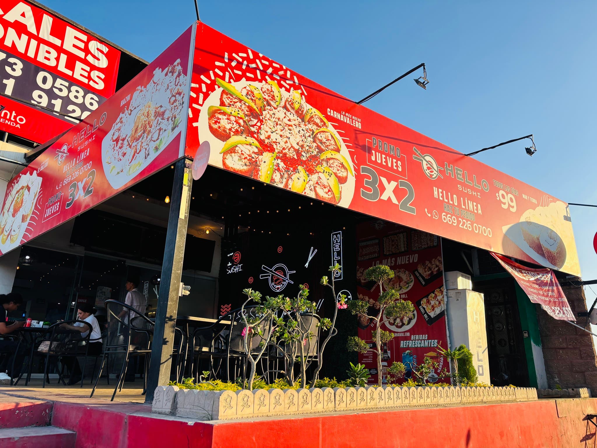 Encuentra tu Hello Sushi favorito